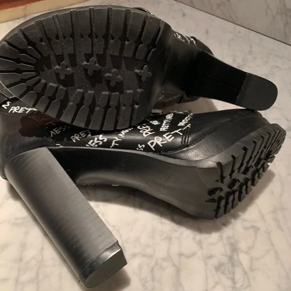 🔴HIKER PLATFORM BOOTIES. NWT! EXCELLENT CONDITION! - Picture 3 of 7